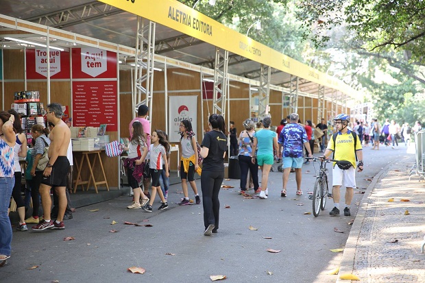 Salão conta com programação cultural diversa e feira de livros. Foto: Divulgação